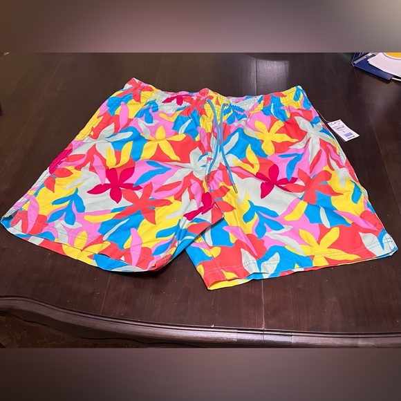 Lands' End Other - Lands End Men's 8" Print Volley Swim Trunks